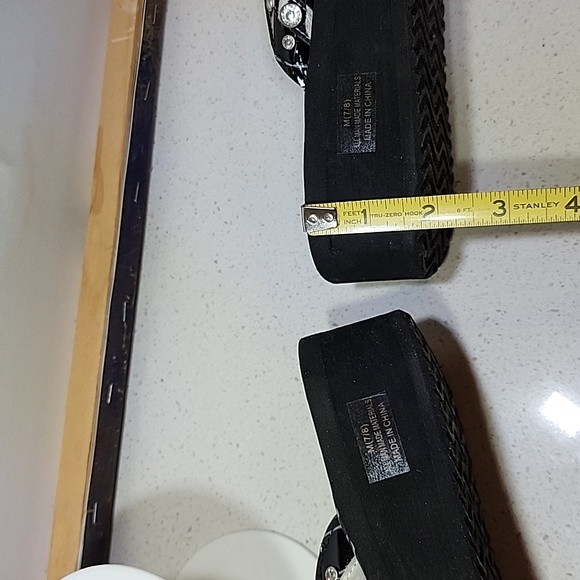 Casual Comfort Wedge Flip-flops - Picture 9 of 10